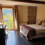 Cotori Otel El Pont de Suert